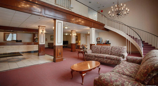 Best Western Sovereign Hotel, Buchen Sie Hotel Hotels in New York State mit Pool, Schwimmbad