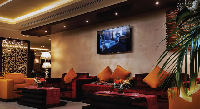 Seven Roses Hotel