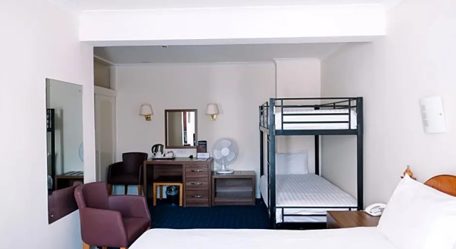 Семейный номер Standard Apollo Hotel