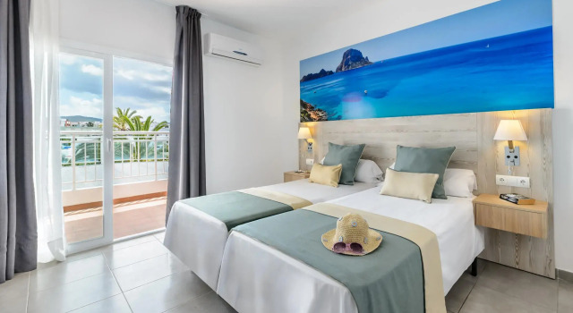 Aparthotel Vibra Club Maritim, Book Hotel Hotels in Ibiza with a Pool, Swimming Pool