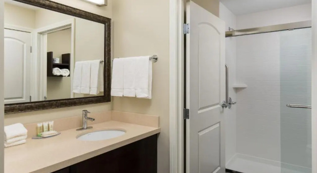 Люкс с 2 комнатами Staybridge Suites Columbus Polaris by IHG