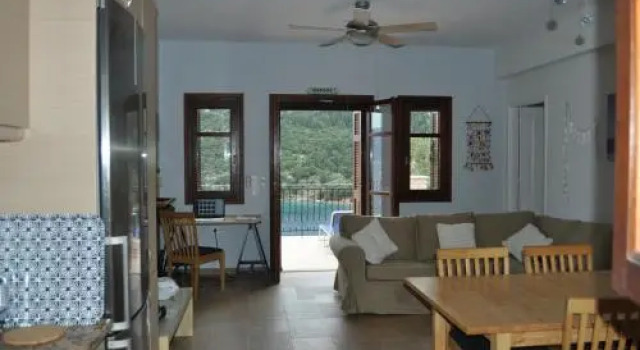 Poli Home, Rezervovat Hotel Stavros Ithaka
