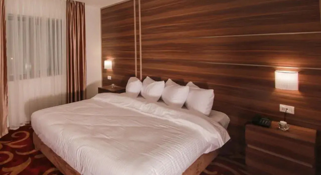 Nairoukh Hotel, Брондау Қонақ үй Rujm ash Sharāʼirah Amman Governorate