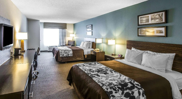 Четырёхместный номер Standard Sleep Inn & Suites Clintwood