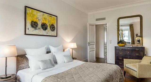 Palais Petit - Two Bedroom Apartment, Забронировать Апартаменты/квартира Париж Иль-де-Франс, рядом с Лувр — Риволи