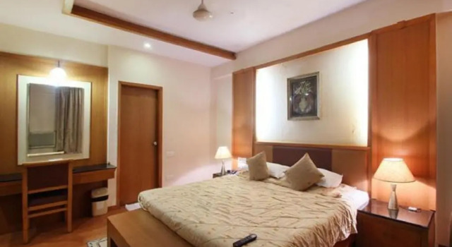 Люкс Hotel Roopa