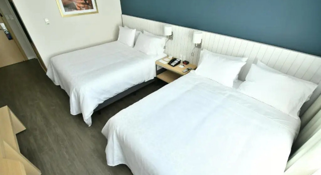 Четырёхместный номер Standard Holiday Inn Express Asuncion Aviadores by IHG