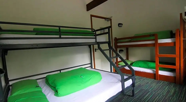 Кровать в общем номере YHA Medway - Hostel
