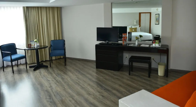Suite Fiesta Inn Morelia