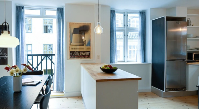 Beautiful 3-bedroom Apartment in a Lovely Neighborhood of Christianshavn, Забронировать Апартаменты/квартира Кристиансхавн Копенгаген, рядом с Марморкиркен (Мраморная церковь)