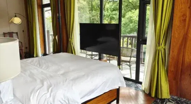 Люкс Business Manshexi Garden Garden Home stay (Hangzhou West Lake Jiuxi Shibajian Store)