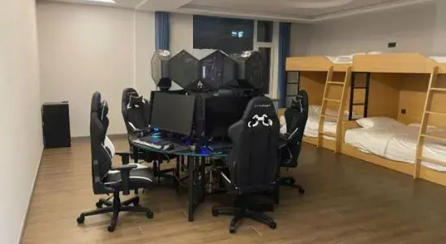 A Jia E-sports Hotel, Prenota Hotel Dandong Liaoning