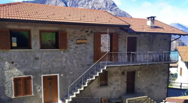 La Casa dei miei Nonni tra montagne e lago, Buchen Sie Hotel Verceia Veltlin