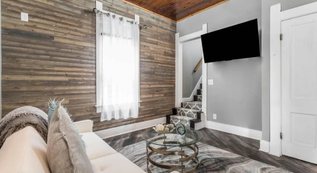 Modern 3 Bedroom House in Fountain Square, Book Feriehus Villaer i Indianapolis, Villa