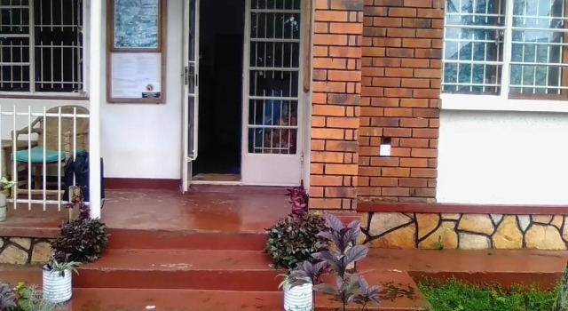 Sunbird Backpackers