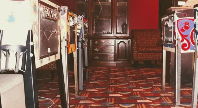 Семейный коттедж A house full of steel balls and games