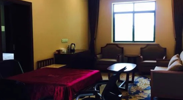 Люкс Deluxe Zhangfei Gudao Holiday Hotel