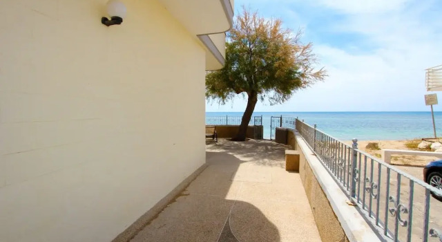 Апартаменты с 2 комнатами Beach House in Puglia