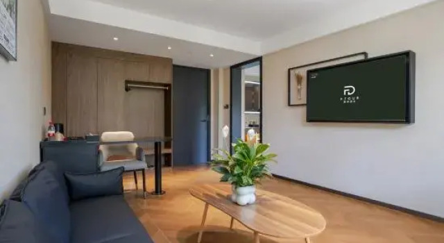 Люкс Business Feiduo · F TOUR HOTEL (Kunming Economical Development Zone Kunchuan Industrial Park)