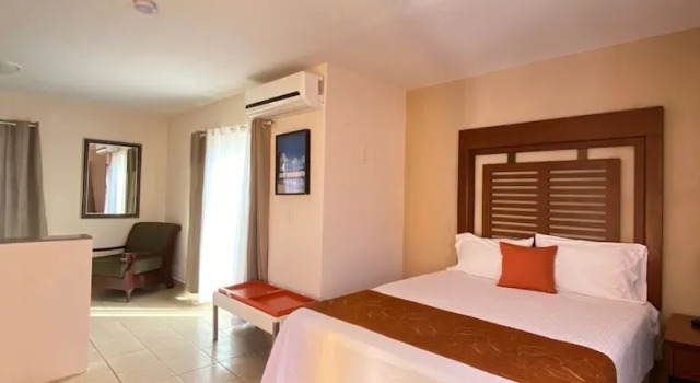 Трёхместный номер Standard с видом на море Los Vientos Hotel