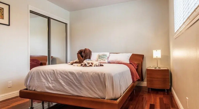 Beautiful Single Family Home in Union City, Book Hotel Union City 