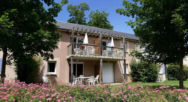 Résidence Odalys Le Hameau du Lac, 预订 酒店 里尼亚克 Aveyron