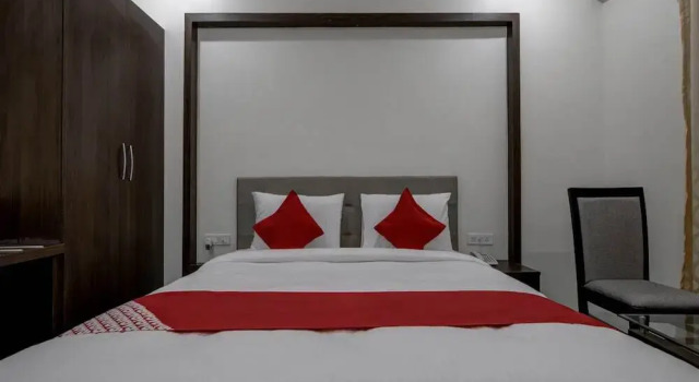 Hotel Lorven, Rezerwuj Hotel Hotele w Andhra Pradesh z parkingiem, Parking
