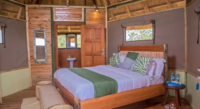 Tilenga Safari Lodge, Book Campingplads 3-stjernede hoteller i Pakwach, 3*