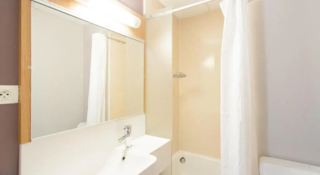Номер Standard B&B HOTEL Cholet Sud