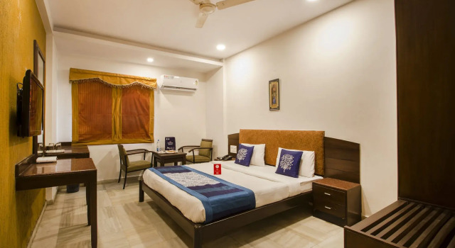 Sruan Hotel, Rezerwuj Hotel Begumpet 