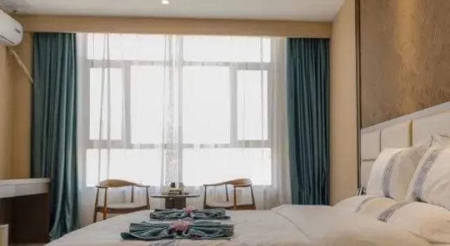Семейный люкс Deluxe Xinjiang Cultural Tourism Nalati Resort Hotel