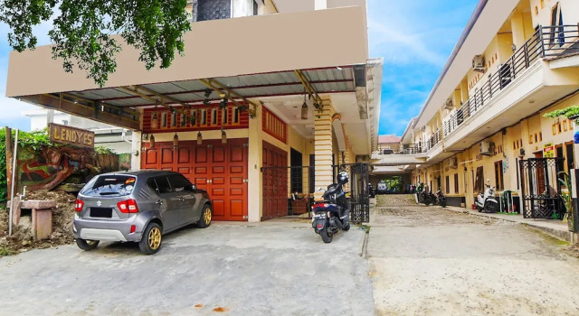 Sanina Residence by Oyo, Rezerwuj Hotel Pematang Siantar Sumatra