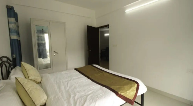 OYO 9791 Home Spacious 2BHK Nerul, Book Hotel Hoteller i Nerul med parkering, Parkering