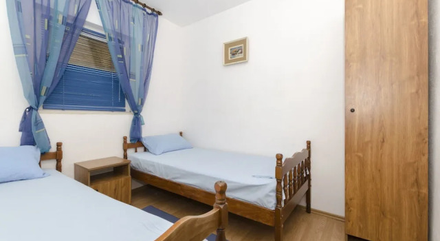 Apartments Dinko
