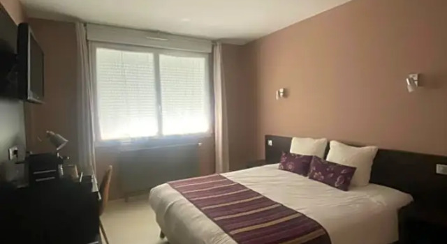 Люкс Logis Central Hôtel - Restaurant & Spa