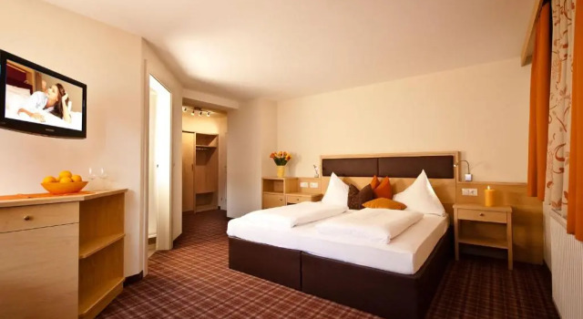 Двухместный номер Deluxe с балконом Hotel Garni Villa Knauer