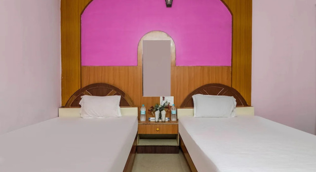 Номер Standard OYO 60859 Hotel C K International