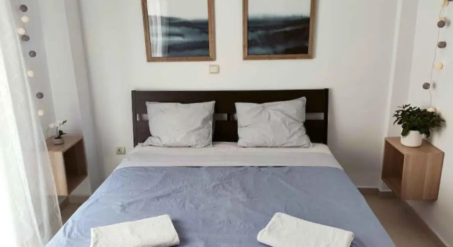 Fully equipped 2-bedroom flat unique view all year, Book Apartment Neos Marmaras 