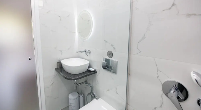 Студия с балконом и с видом на море Theodora Apartments