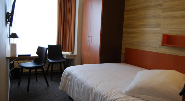 Одноместный номер Standard с балконом и с видом на парк Hotel Melinda