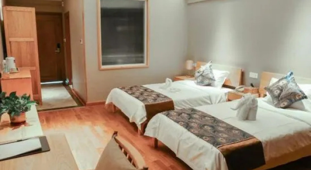 Yichun Dequan Hot Spring Hotel, Rezerwuj Hotel Yichun Jiangxi