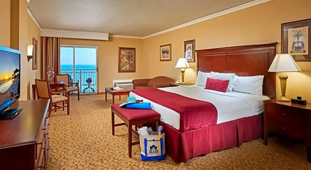 Номер Standard oceanfront Plaza Resort & Spa