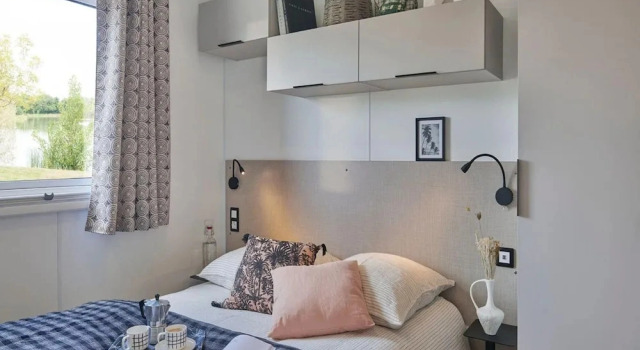 Charming Caravan With Terrace for 6