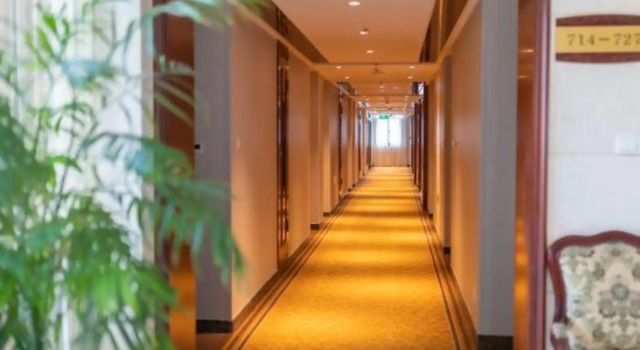 Minhang Julong Hotel, Boek Hotel Hotels in Chengdu met parkeren, Parkeren
