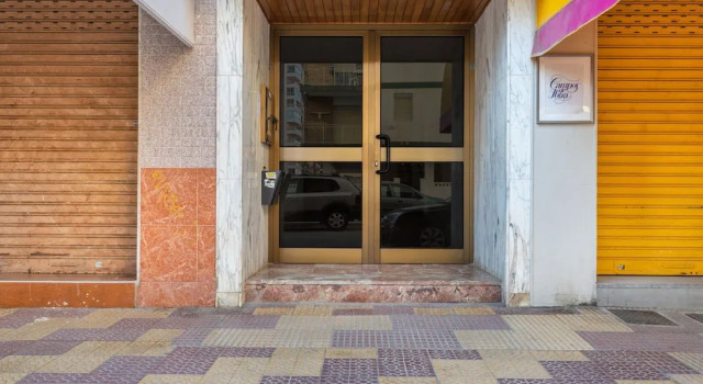 Simplistic Holiday Home in Cullera With Balcony, Забронировать Отель Кульера Коста-де-Валенсия