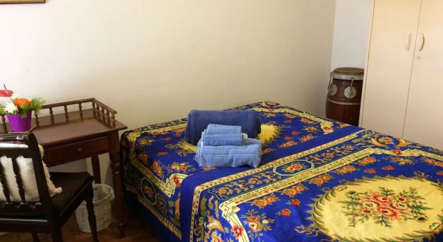 Cozy Rooms in front of Sugar Loaf, Забронировать Отель Отели штата Рио-де-Жанейро с парковкой, Парковка