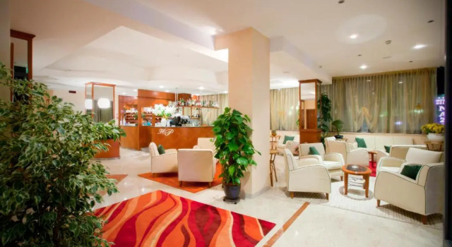 Hotel Parigi, Забронировать Отель Каорле Линьяно-Ривьера
