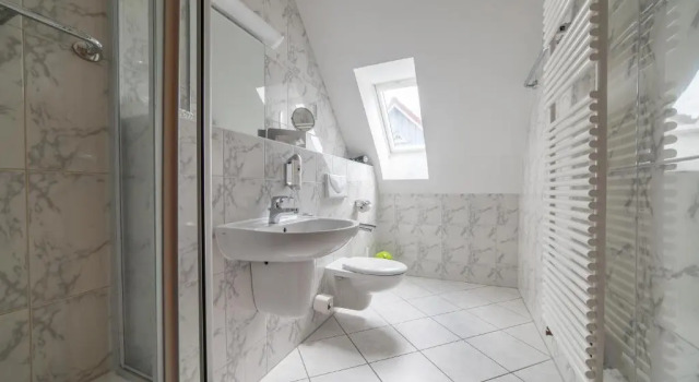Коттедж с 5 комнатами Hotel Tannenpark