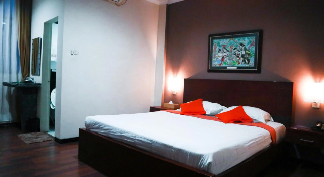 Helios Hotel