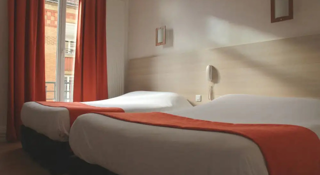 Семейный номер Standard Hôtel De La Cathédrale